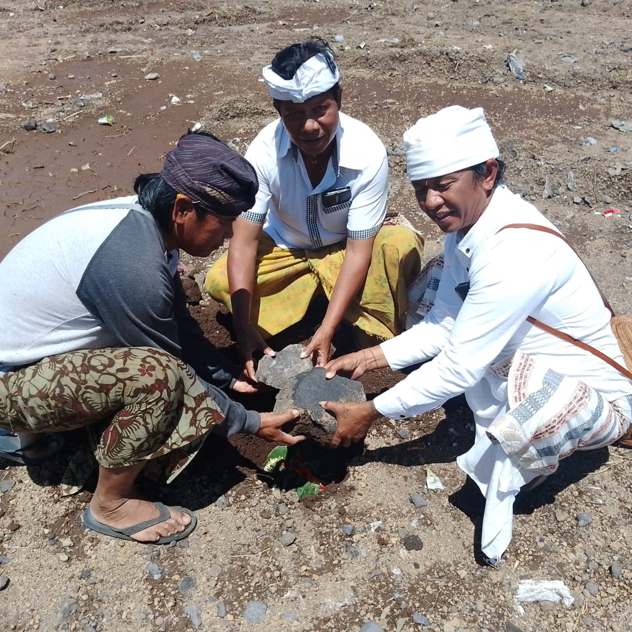 Peletakan Batu Pertama Pembangunan Koperasi Desa/Kelurahan Merah Putih