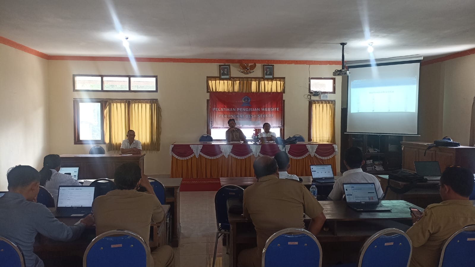 Pelatihan Pengisian WEB Desa